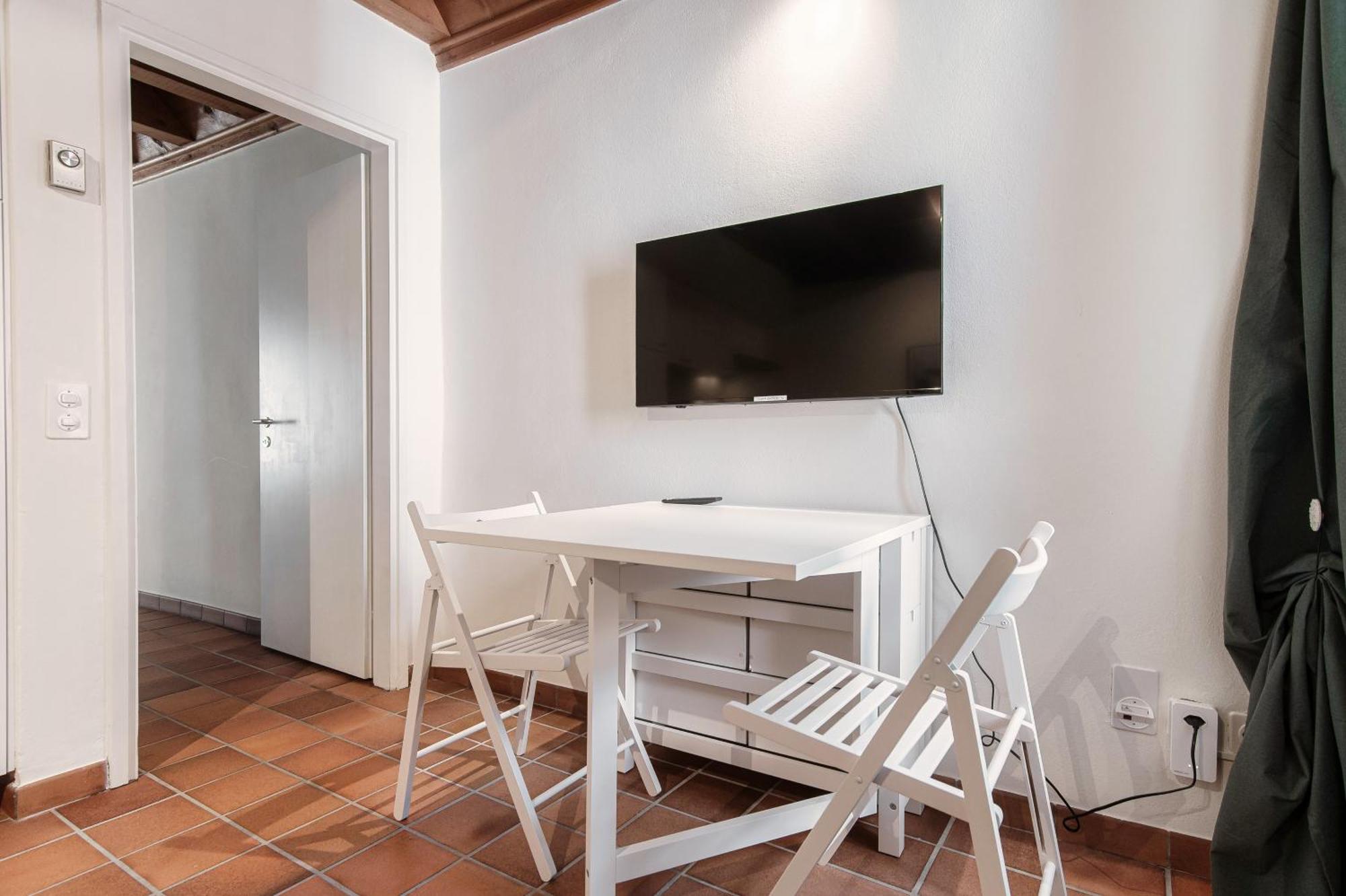 Pardo Apartments By Quokka 360 - Locarno Old Town エクステリア 写真