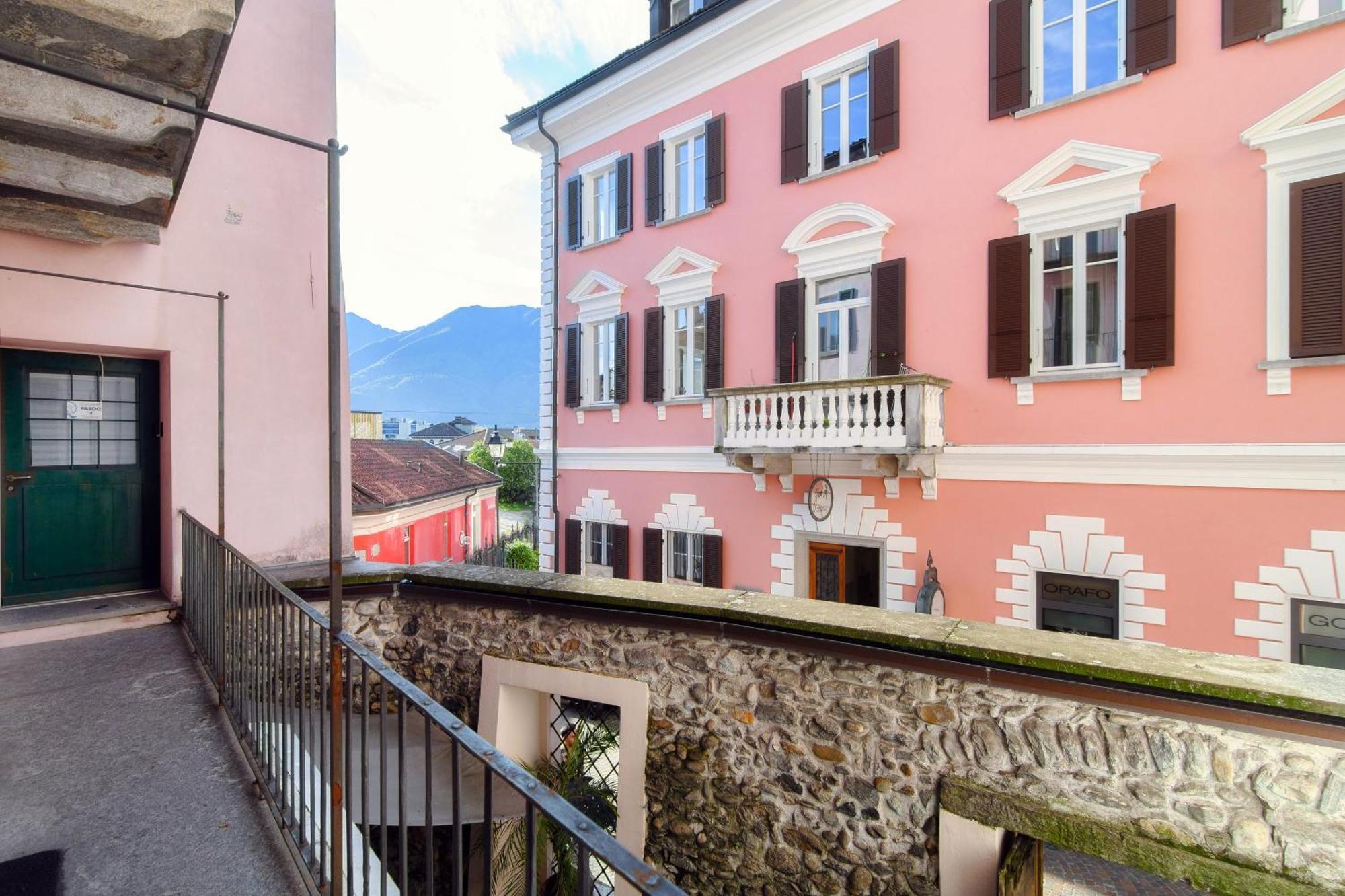 Pardo Apartments By Quokka 360 - Locarno Old Town エクステリア 写真